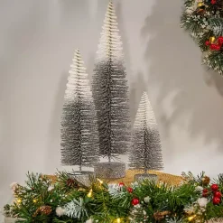 Christmas Decorations><noscript><img width=