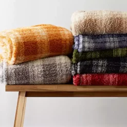 Blankets & Throws><noscript><img width=