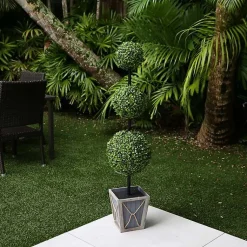Trees & Topiaries><noscript><img width=