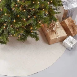 Christmas Tree Skirts & Collars><noscript><img width=